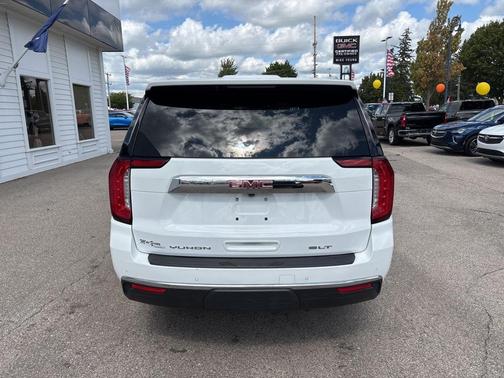 2021 GMC Yukon SLT