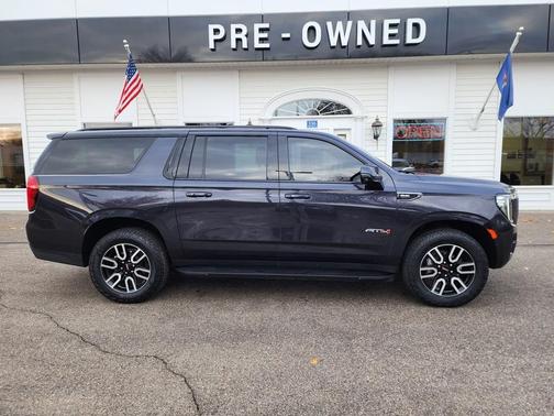 2023 GMC Yukon XL AT4