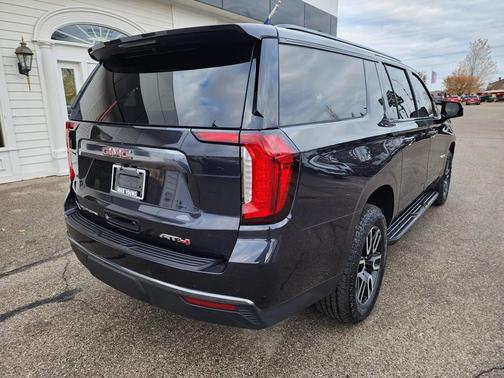 2023 GMC Yukon XL AT4
