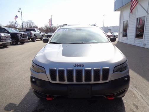 2022 Jeep Cherokee Trailhawk