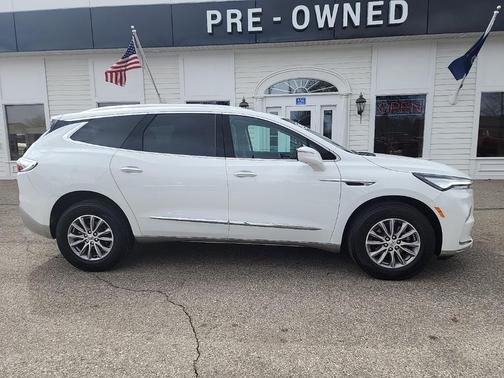 2024 Buick Enclave Essence