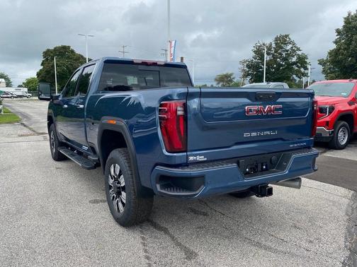 2025 GMC Sierra 2500 Denali