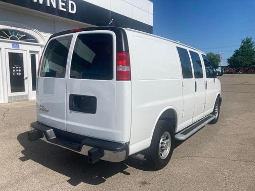 Summit White 2025 Chevrolet Express 2500 Work Van