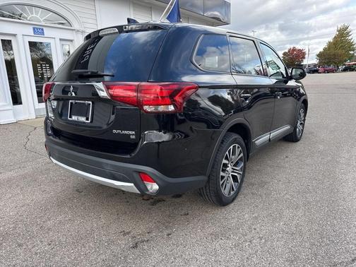 2018 Mitsubishi Outlander ES