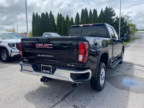 2025 GMC Sierra 2500 SLE