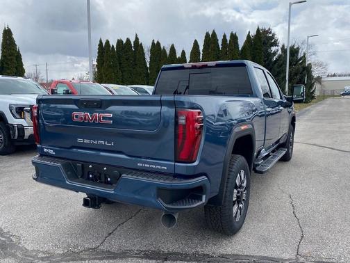 2025 GMC Sierra 2500 Denali