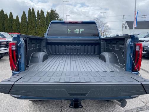 2025 GMC Sierra 2500 Denali
