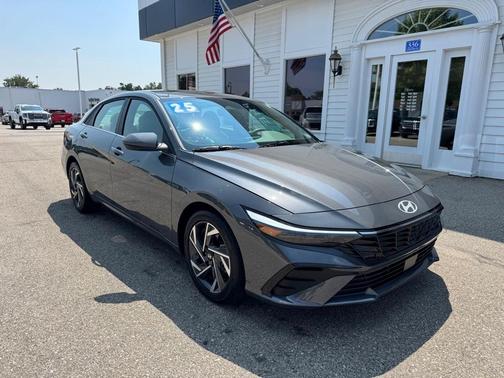 2025 Hyundai ELANTRA SEL Convenience