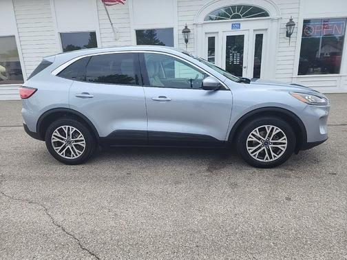 2022 Ford Escape SEL