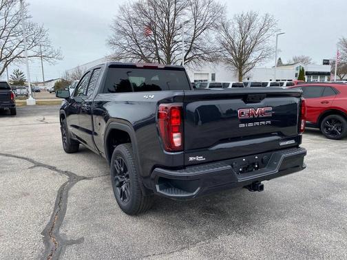 2025 GMC Sierra 1500 Elevation