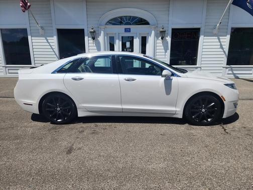 2014 Lincoln MKZ
