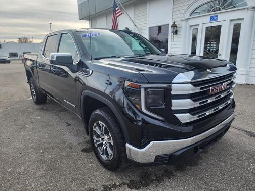 2023 GMC Sierra 1500 SLE