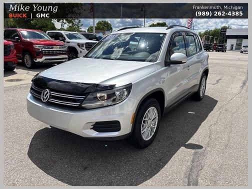 Reflex Silver Metallic 2018 Volkswagen Tiguan Limited 2.0T