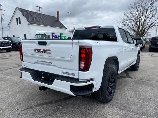 2025 GMC Sierra 1500 Elevation