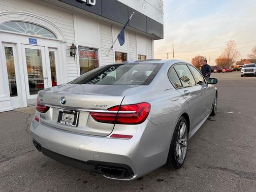 2019 BMW 750 i xDrive