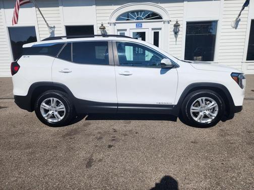 2022 GMC Terrain SLE