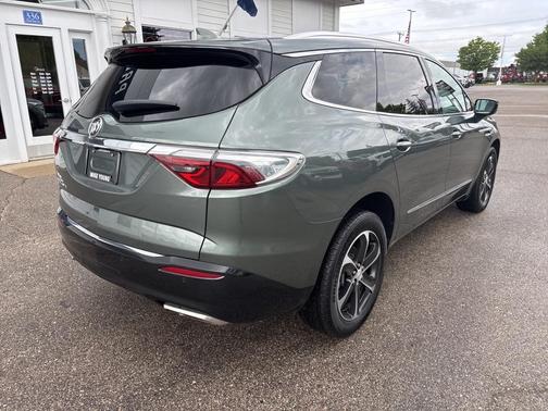 2022 Buick Enclave Essence