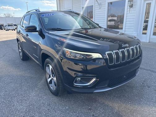 Black 2021 Jeep Cherokee Limited