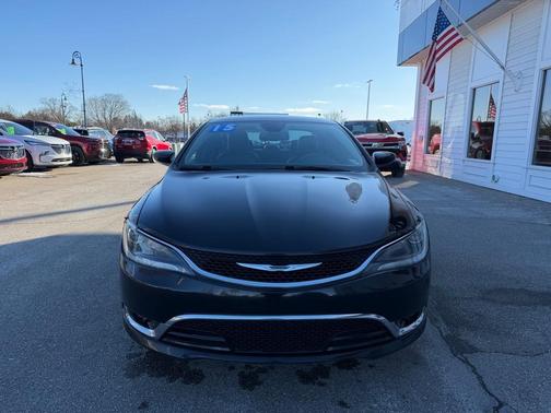 2015 Chrysler 200 C