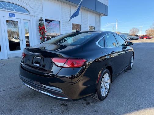 2015 Chrysler 200 C