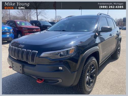 Black 2020 Jeep Cherokee Trailhawk