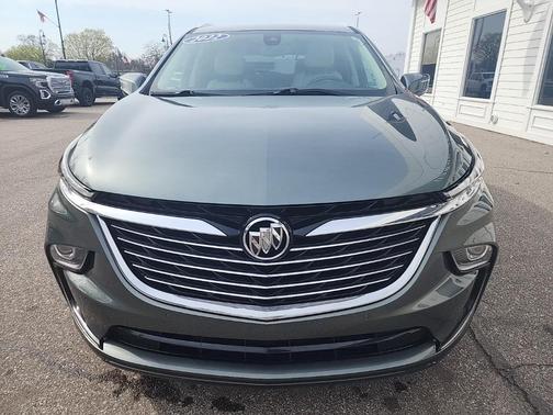 2022 Buick Enclave Essence
