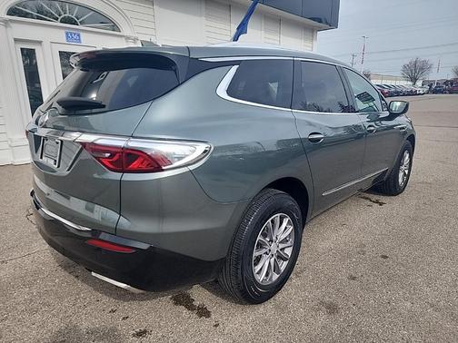 2022 Buick Enclave Essence