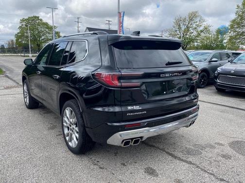 2025 GMC Acadia Denali