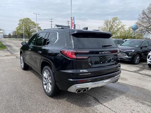 2025 GMC Acadia Denali