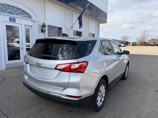 Silver Ice Metallic 2020 Chevrolet Equinox 2LT