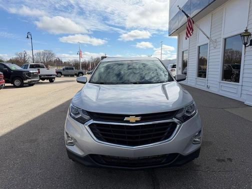 Silver Ice Metallic 2020 Chevrolet Equinox 2LT