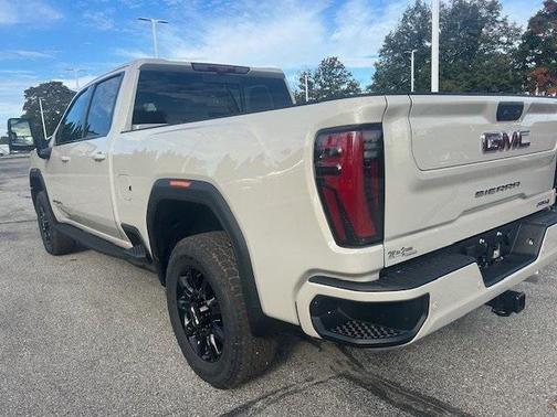 2026 GMC Sierra 2500 AT4