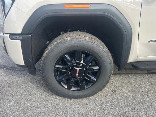 2026 GMC Sierra 2500 AT4