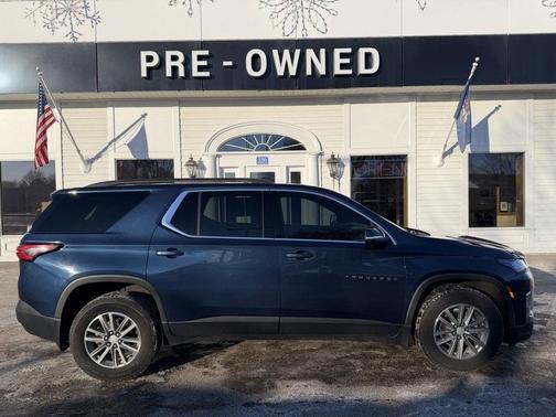 2022 Chevrolet Traverse LT Cloth