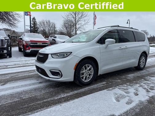 2022 Chrysler Pacifica Touring-L