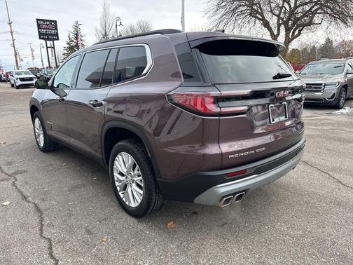 2024 GMC Acadia Elevation
