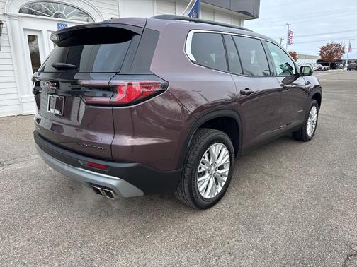 2024 GMC Acadia Elevation