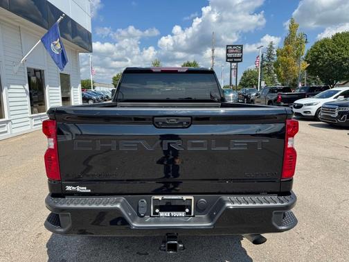 2022 Chevrolet Silverado 2500 Custom