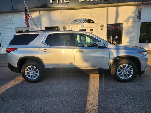 2020 Chevrolet Traverse LT Leather