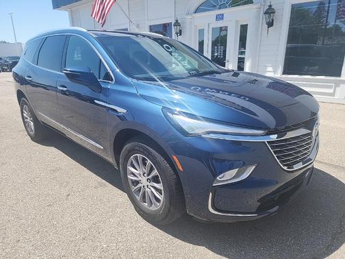 2022 Buick Enclave Essence