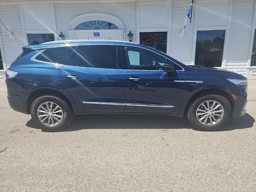 2022 Buick Enclave Essence