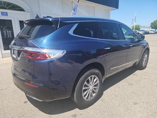 2022 Buick Enclave Essence