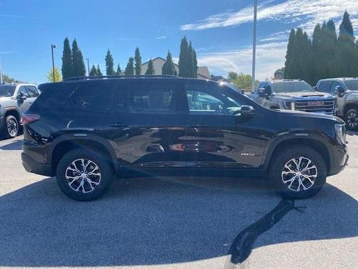 2025 GMC Acadia AT4