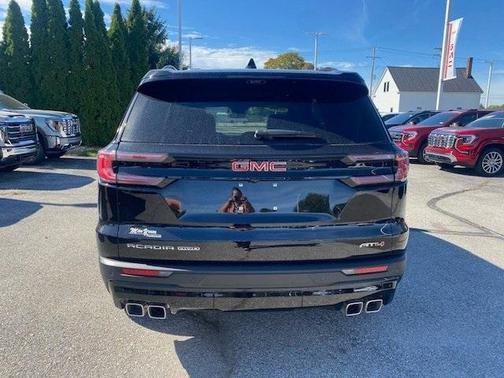 2025 GMC Acadia AT4