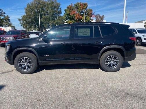 2025 GMC Acadia AT4