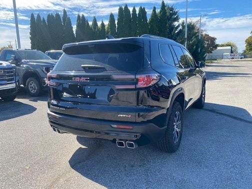 2025 GMC Acadia AT4