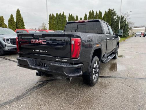 2025 GMC Sierra 2500 Denali