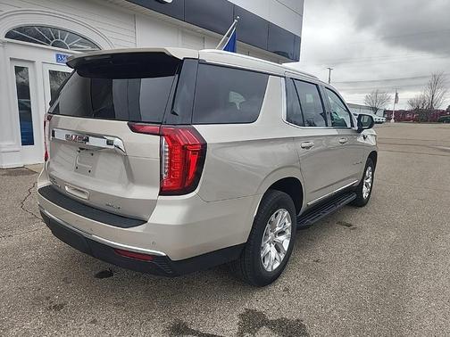 2022 GMC Yukon SLT