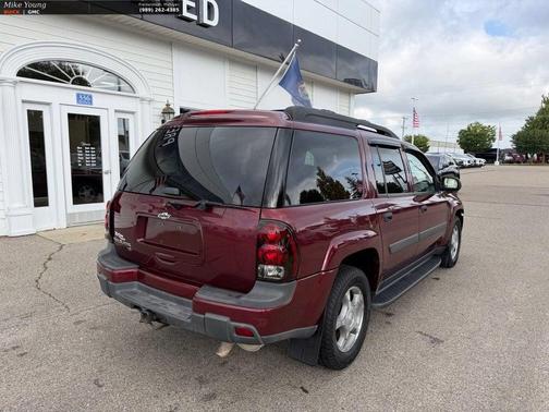 Medium Red Metallic 2005 Chevrolet TrailBlazer EXT LS