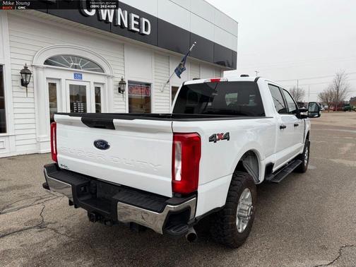 White 2024 Ford F-250 XL